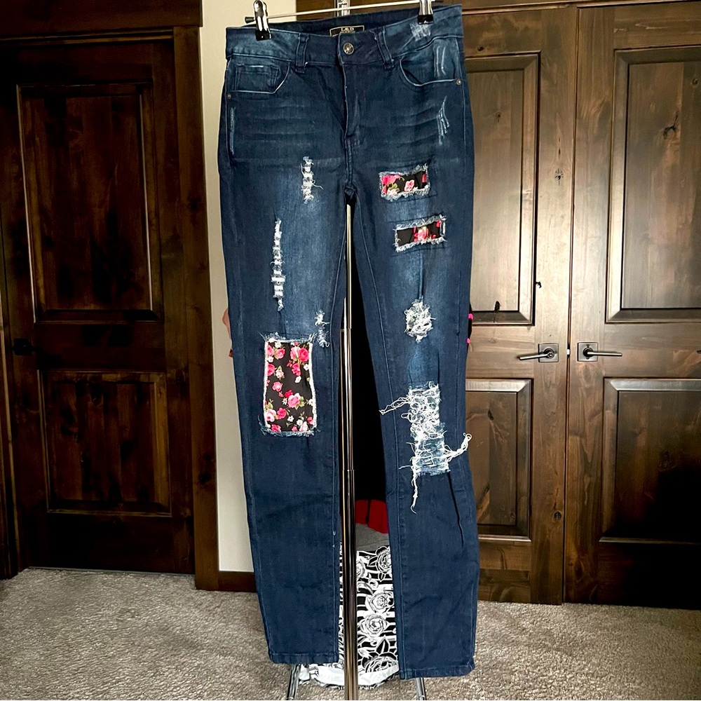 L&B Size 6 Floral Distressed Jeans